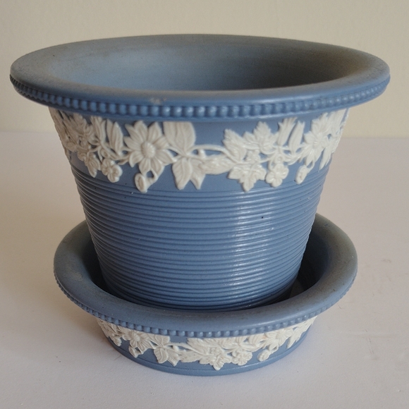 Wedgwood Other - Wedgwood Jasperware Planter And Saucer Set 4 Inches Tall And 5 Inches Wide